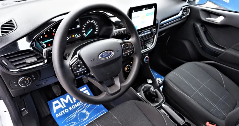 Ford Fiesta cena 54900 przebieg: 41800, rok produkcji 2019 z Strzelin małe 407